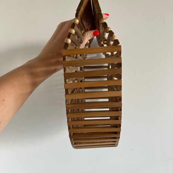 Structured Wooden Handbag - Picture 2 of 3